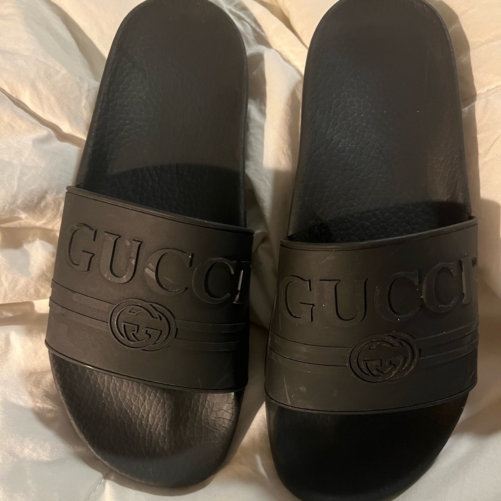 Gucci slides that a size 9 can wear too